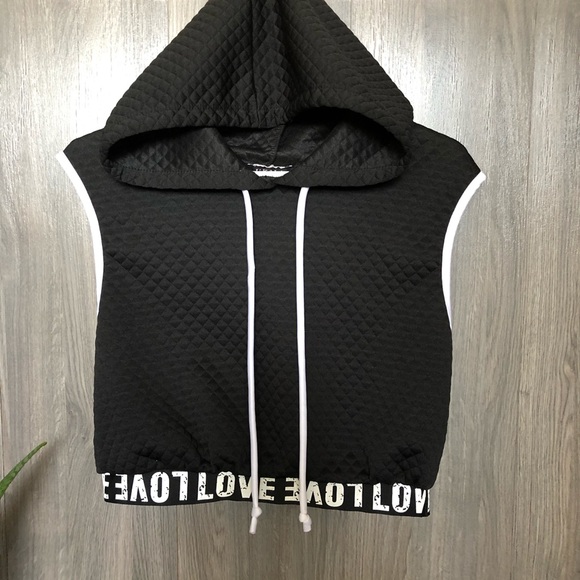 Quilted Textures Crop Top Tank Top Hoodie - Picture 9 of 12